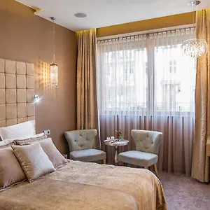 Soleil Boutique H Bed & Breakfast